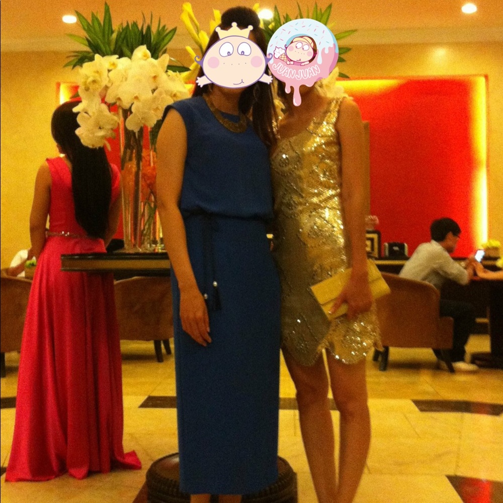 Gorgeous royal blue dress. Moving Sales